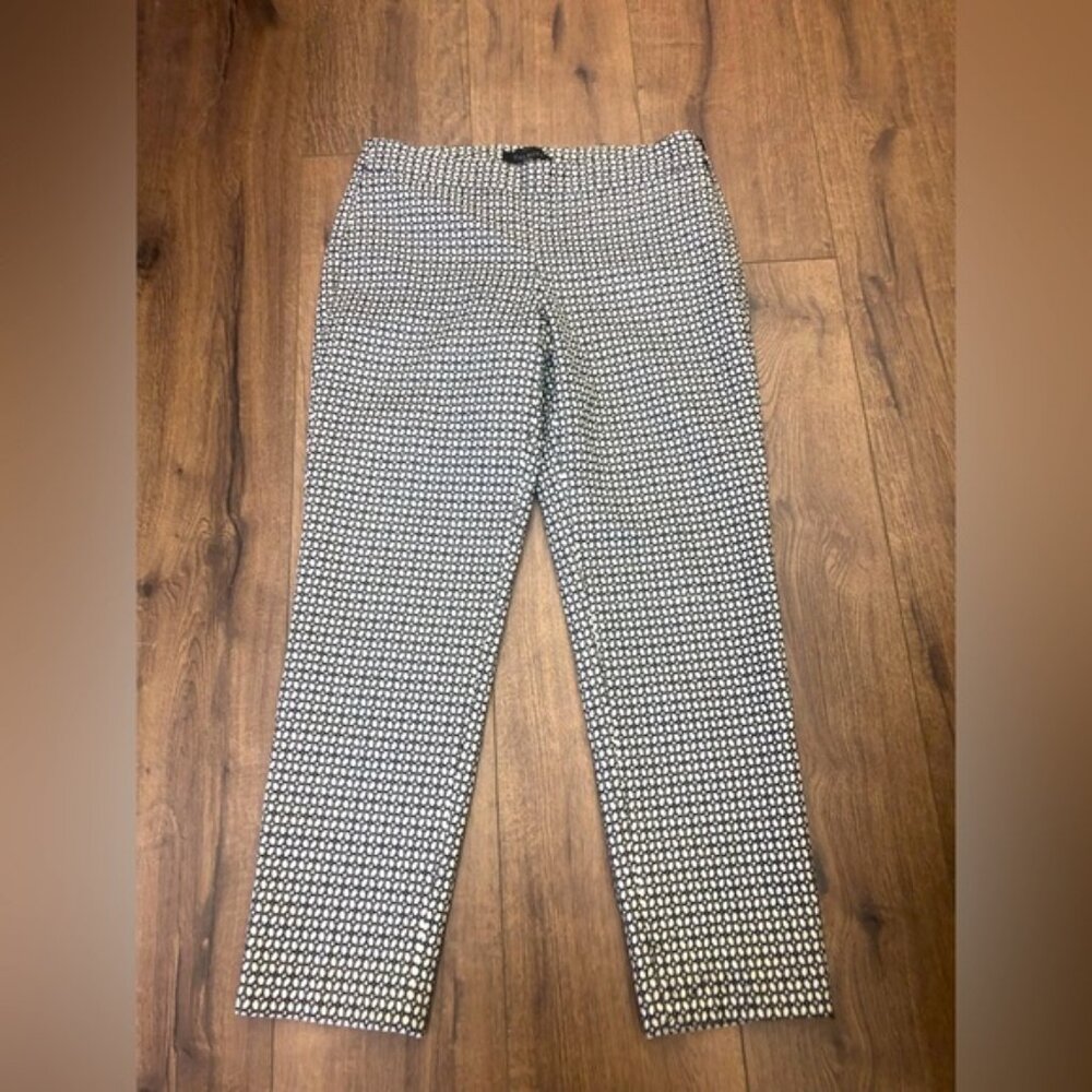 TALBOTS CHATHAM ANKLE LENGTH in size 4 pett